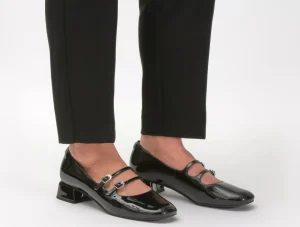 Clarks Daiss 30 Shine - Black Patent