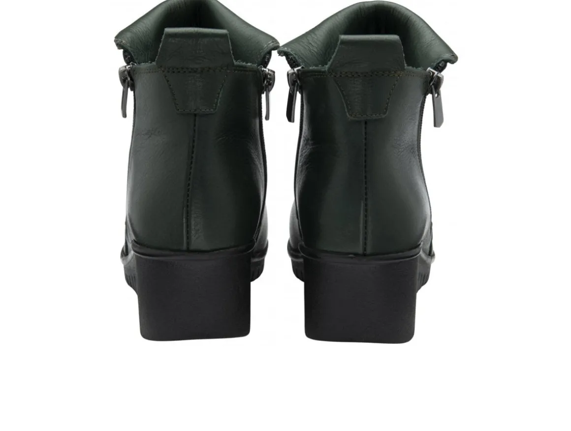 lotus_cordelia_ulb__green_3.webp Lotus Cordelia ULB299 - Green